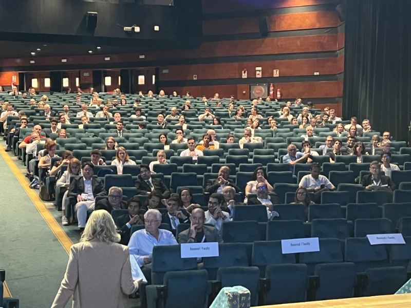 Vista del auditorio con los asistentes a una de las jornadas del Congreo ICRS 2023.