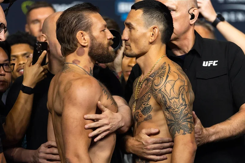 Cara a cara de Conor McGregor y Max Holloway previa al combate de UFC.